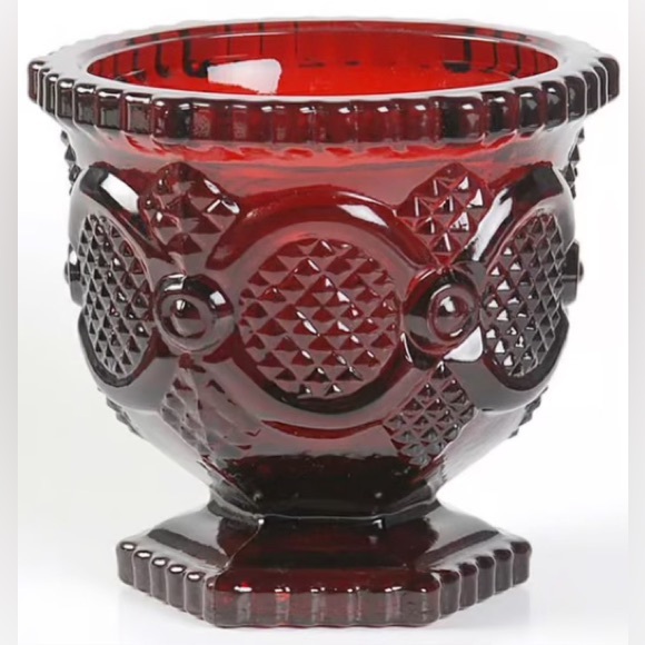 Avon Other - Cape Cod Ruby Open Sugar by Avon